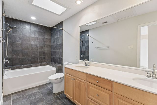 253 Teakwood Lane, Lewisville, TX 75067