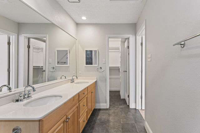 253 Teakwood Lane, Lewisville, TX 75067