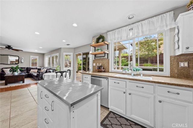 11389 Magnolia Street, Corona, CA 92883