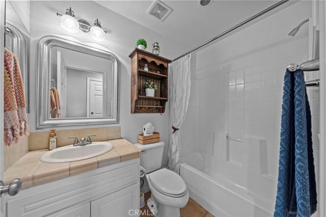 11389 Magnolia Street, Corona, CA 92883