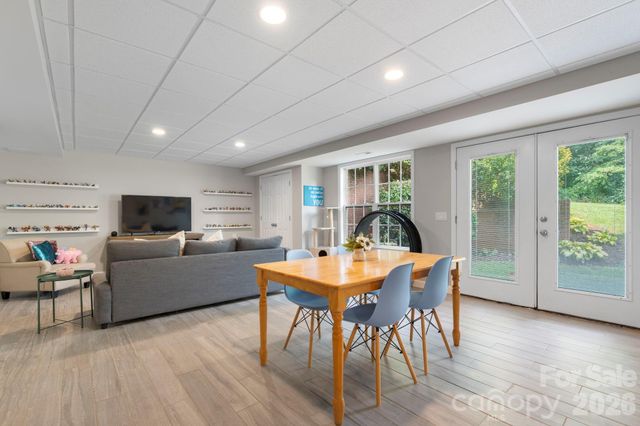 1221 Willow Creek Drive, Newton, NC 28658