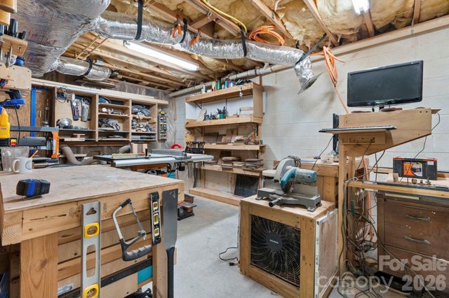 1221 Willow Creek Drive, Newton, NC 28658