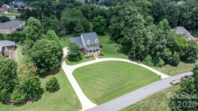 1221 Willow Creek Drive, Newton, NC 28658