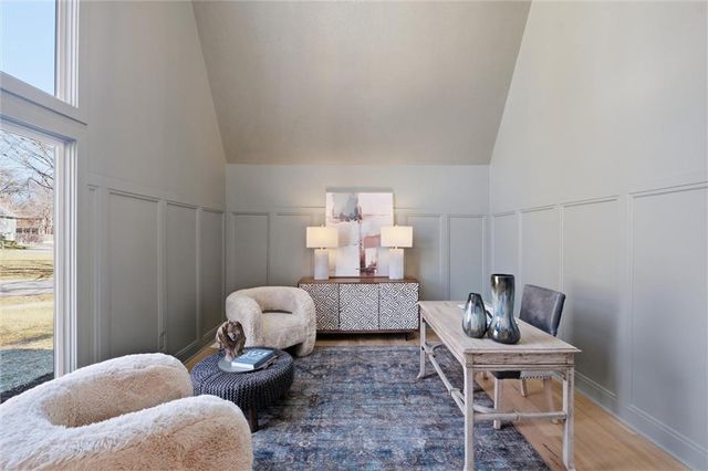 10070 Hemlock Drive, Overland Park, KS 66212