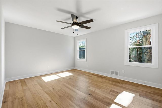 10070 Hemlock Drive, Overland Park, KS 66212