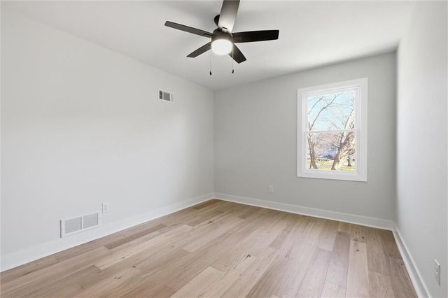 10070 Hemlock Drive, Overland Park, KS 66212