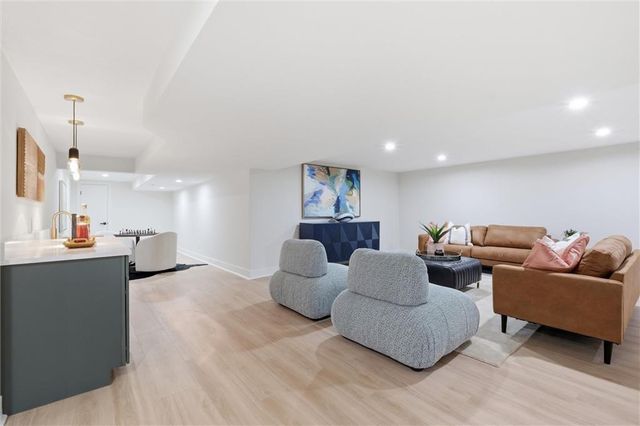 10070 Hemlock Drive, Overland Park, KS 66212