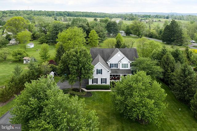 3 WILLIAMSON LN, Lambertville, NJ 08530