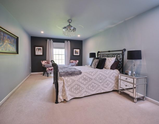 3 WILLIAMSON LN, Lambertville, NJ 08530