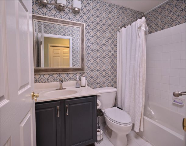 3 WILLIAMSON LN, Lambertville, NJ 08530