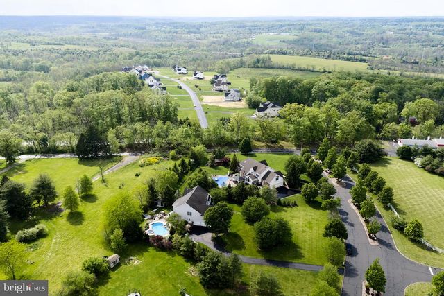 3 WILLIAMSON LN, Lambertville, NJ 08530