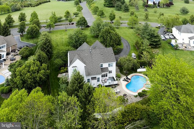 3 WILLIAMSON LN, Lambertville, NJ 08530