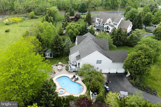 3 WILLIAMSON LN, Lambertville, NJ 08530