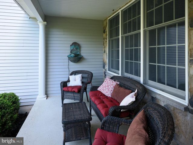 3 WILLIAMSON LN, Lambertville, NJ 08530