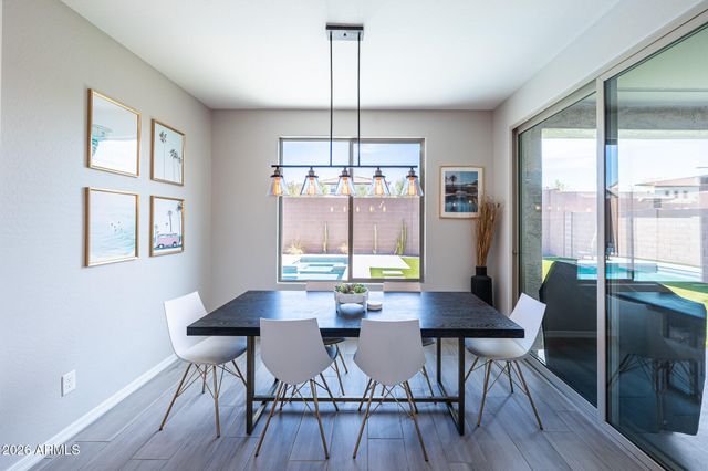 7228 W Quail Track Drive, Peoria, AZ 85383