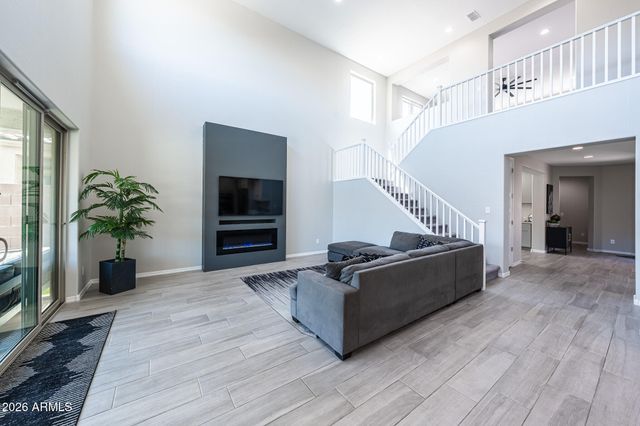 7228 W Quail Track Drive, Peoria, AZ 85383