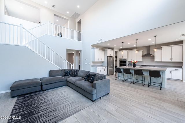 7228 W Quail Track Drive, Peoria, AZ 85383