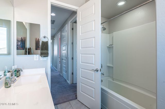 7228 W Quail Track Drive, Peoria, AZ 85383