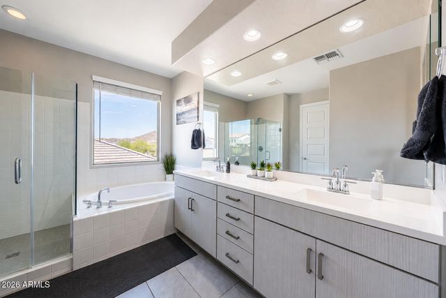 7228 W Quail Track Drive, Peoria, AZ 85383