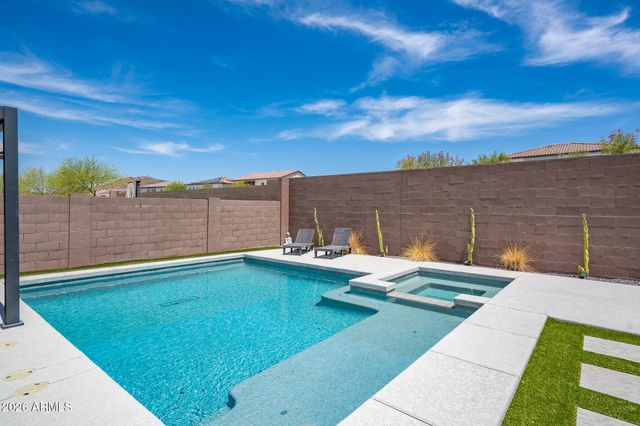 7228 W Quail Track Drive, Peoria, AZ 85383
