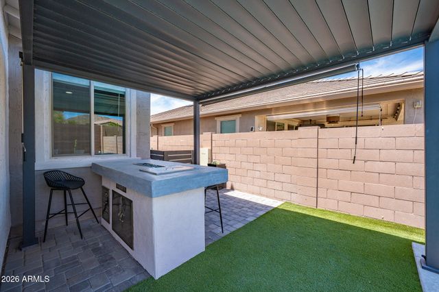 7228 W Quail Track Drive, Peoria, AZ 85383