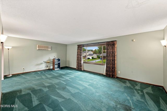 4402 N Terrace View Street, Toledo, OH 43607