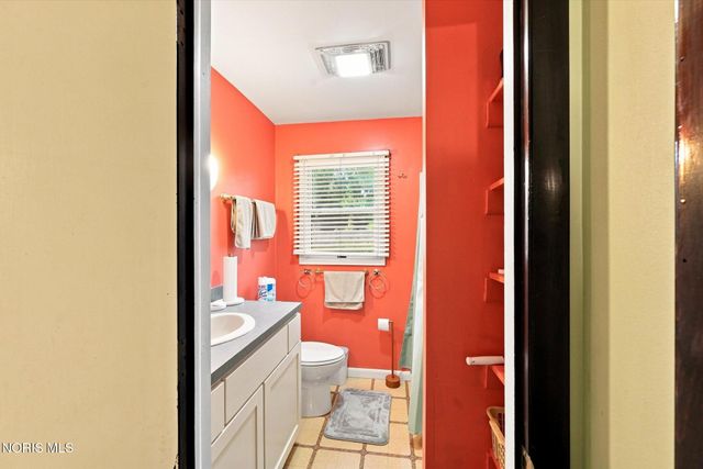 4402 N Terrace View Street, Toledo, OH 43607