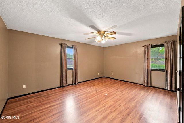 4402 N Terrace View Street, Toledo, OH 43607
