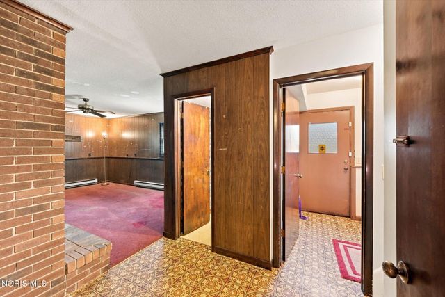 4402 N Terrace View Street, Toledo, OH 43607