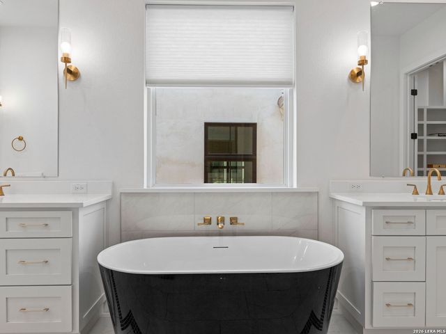 7119 Bluff Strand, San Antonio, TX 78257