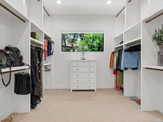 7119 Bluff Strand, San Antonio, TX 78257