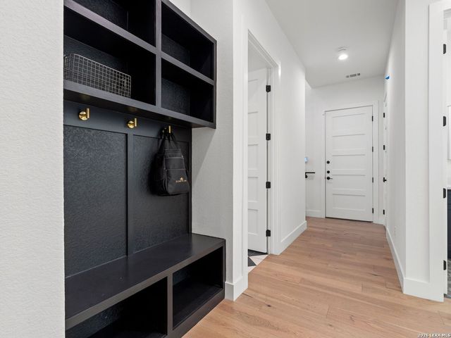 7119 Bluff Strand, San Antonio, TX 78257