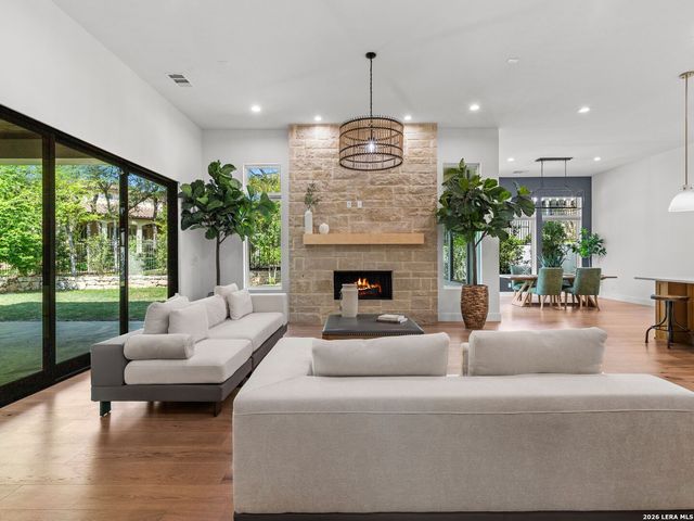 7119 Bluff Strand, San Antonio, TX 78257