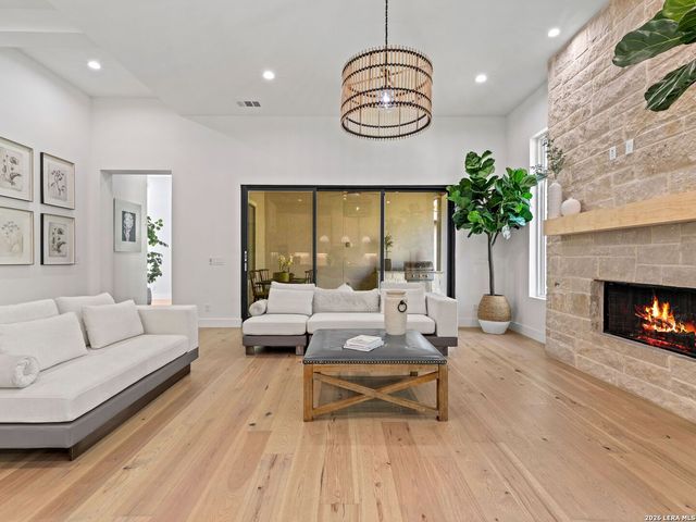 7119 Bluff Strand, San Antonio, TX 78257