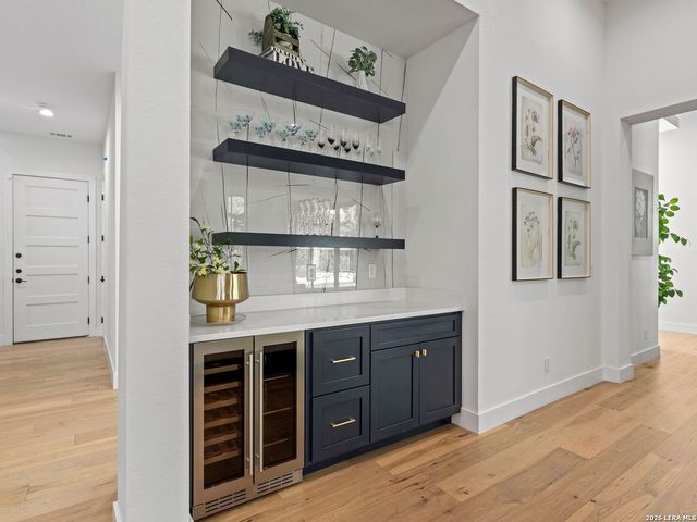 7119 Bluff Strand, San Antonio, TX 78257