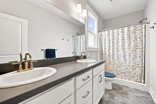 6927 Caliburn Drive Se, Gaines Twp, MI 49316