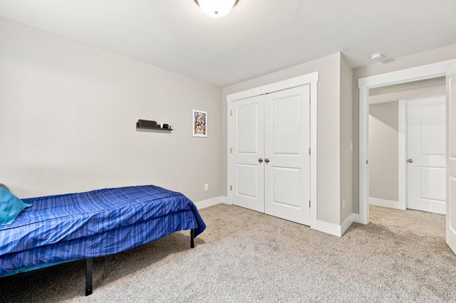 6927 Caliburn Drive Se, Gaines Twp, MI 49316