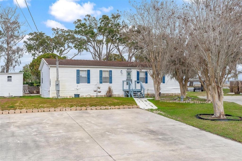 12221 HELENA COURT, Leesburg, FL 34788