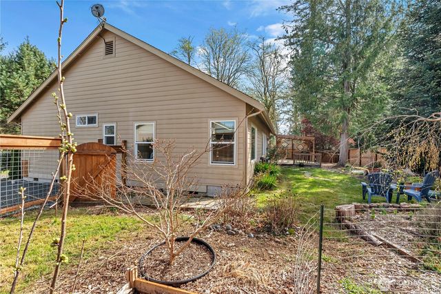 142 Camano Lane, Port Ludlow, WA 98365