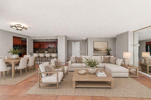 940 W Glenlake Avenue 34B, Chicago, IL 60660