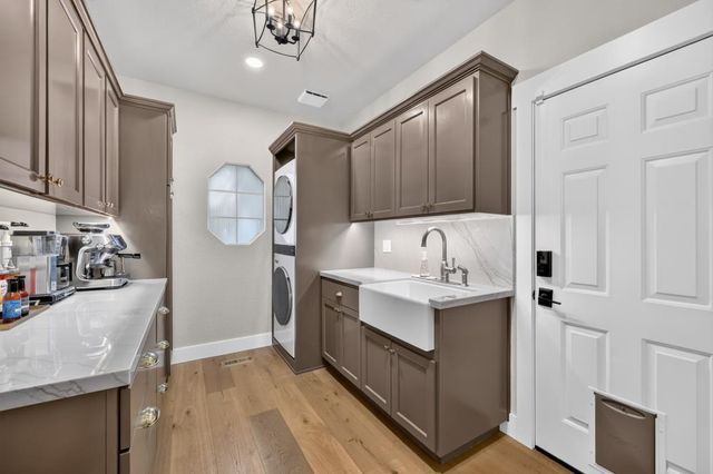 3637 Meder Ct, Shingle Springs, CA 95682