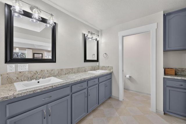3637 Meder Ct, Shingle Springs, CA 95682