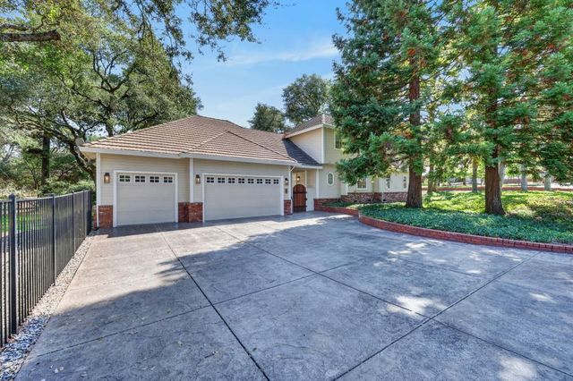 3637 Meder Ct, Shingle Springs, CA 95682