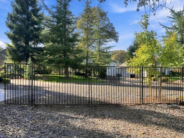 3637 Meder Ct, Shingle Springs, CA 95682