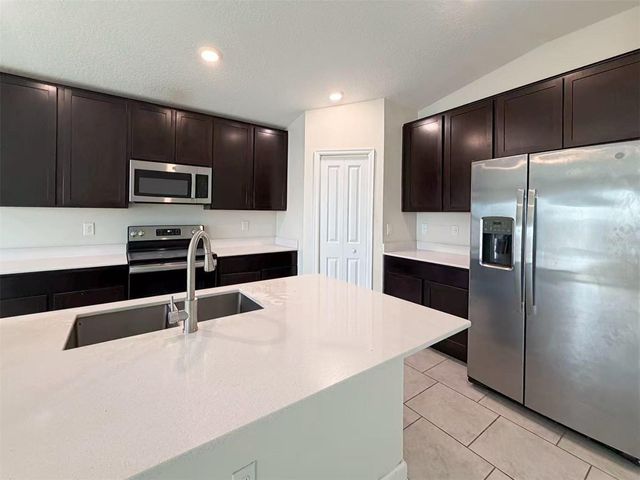 416 N ANDREA CIRCLE, Haines City, FL 33844