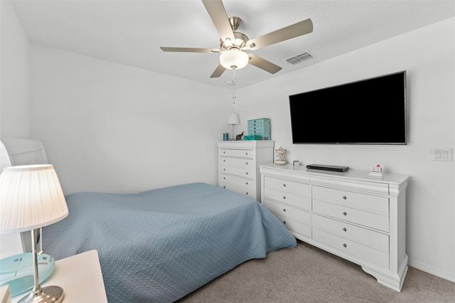 6494 BEVERLY HILLS DRIVE, Zephyrhills, FL 33541