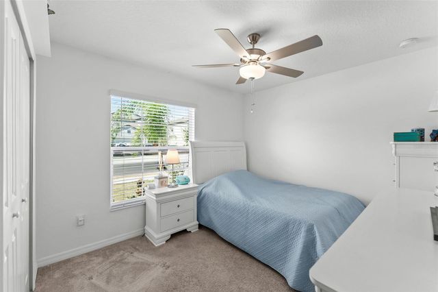 6494 BEVERLY HILLS DRIVE, Zephyrhills, FL 33541