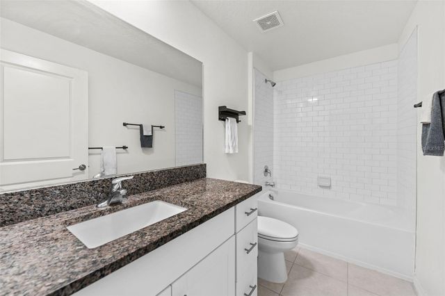 6494 BEVERLY HILLS DRIVE, Zephyrhills, FL 33541