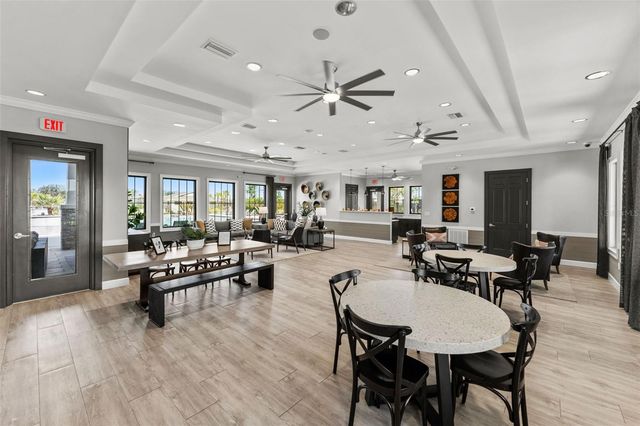 6494 BEVERLY HILLS DRIVE, Zephyrhills, FL 33541