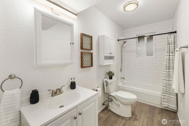 15532 187th Avenue NE, Woodinville, WA 98072